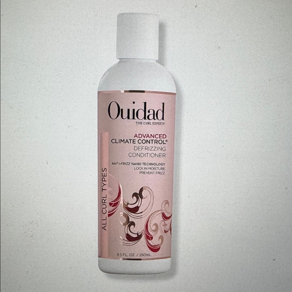 Ouidad Advanced Climate Control Defrizzing Conditioner - Picture 2 of 5